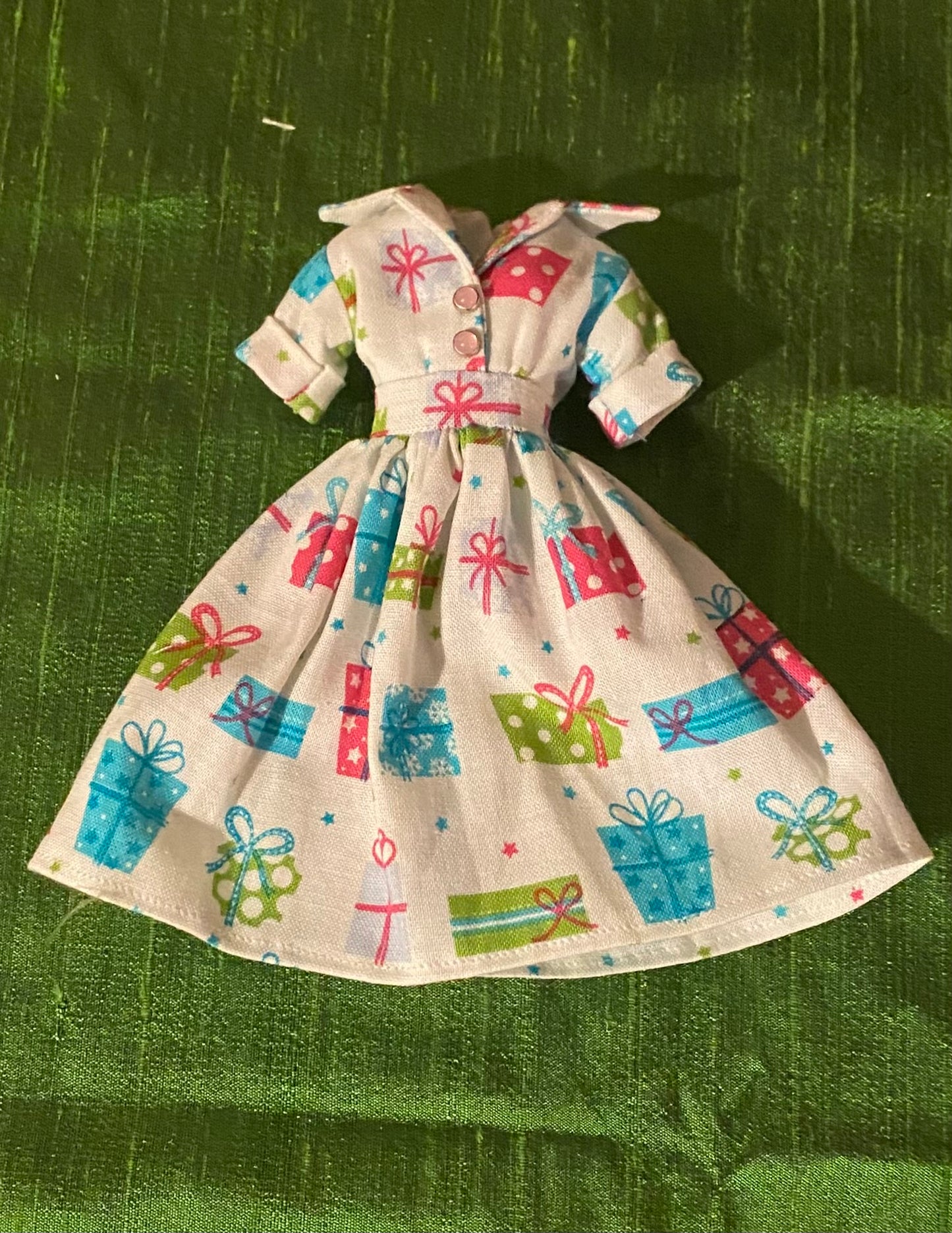 Xmas 50s shirt waist style dress